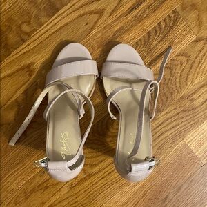 Size 5 Stylish Women's strappy Beige Heels